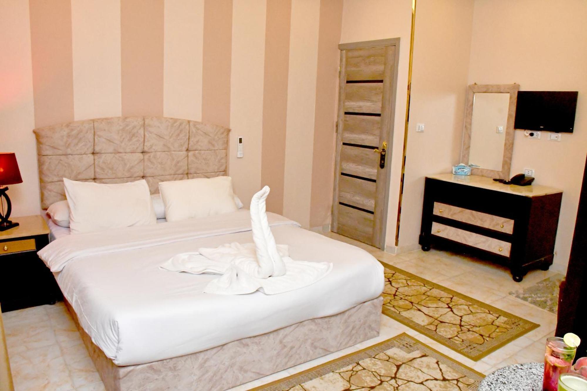 Nun Pyramids Hotel Kafret el-Gabal 客房 照片